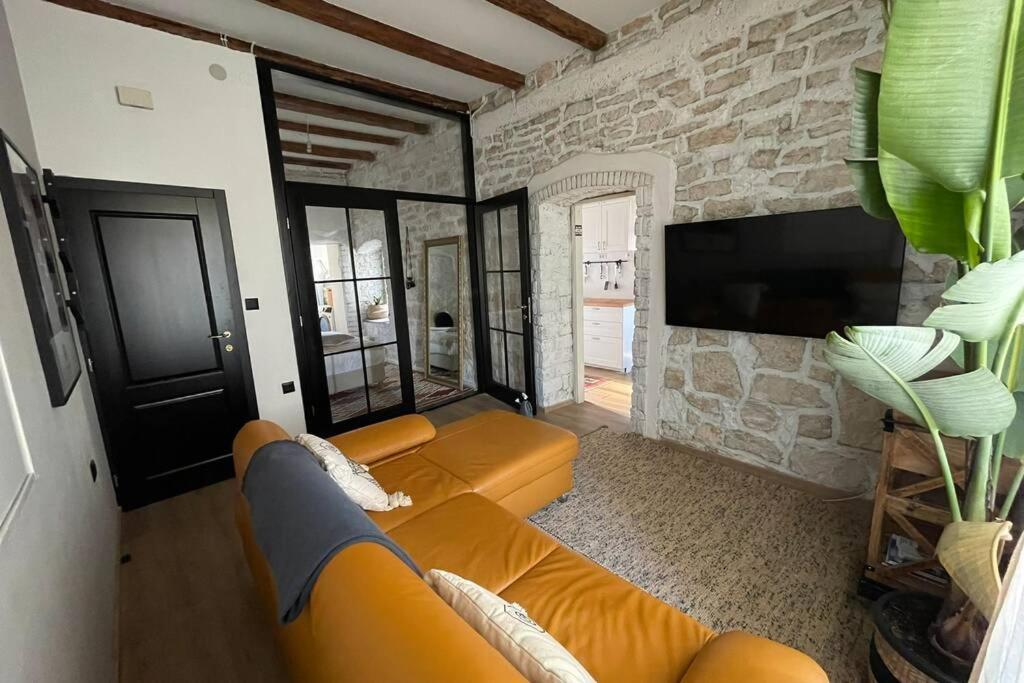The Bungalow By The Sea In Historic Porec Old City Exterior photo