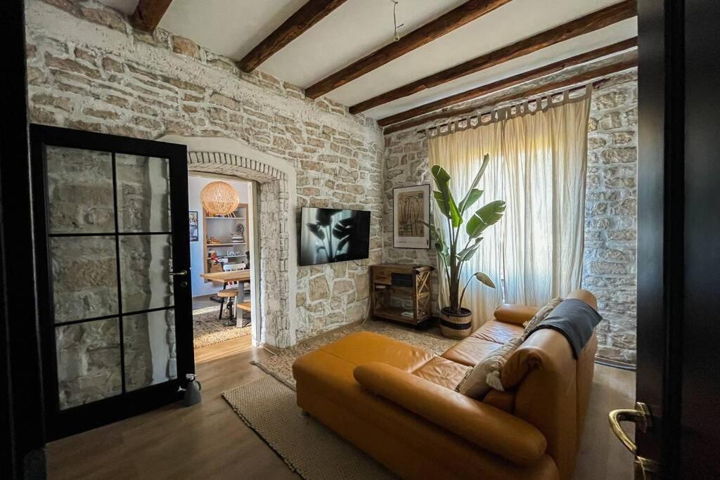The Bungalow By The Sea In Historic Porec Old City Exterior photo